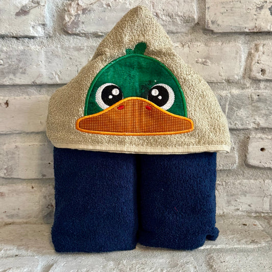 Duck Appliqué Hooded Bath Towel